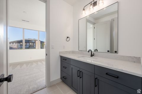 Tiny photo for 1579 HORIZON PKWY N #124, Washington, UT 84780 (MLS # 2115180)