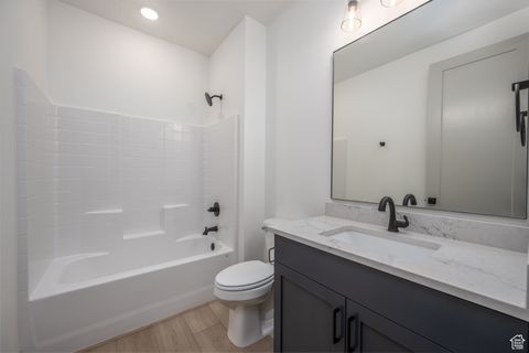 Tiny photo for 1579 HORIZON PKWY N #124, Washington, UT 84780 (MLS # 2115180)
