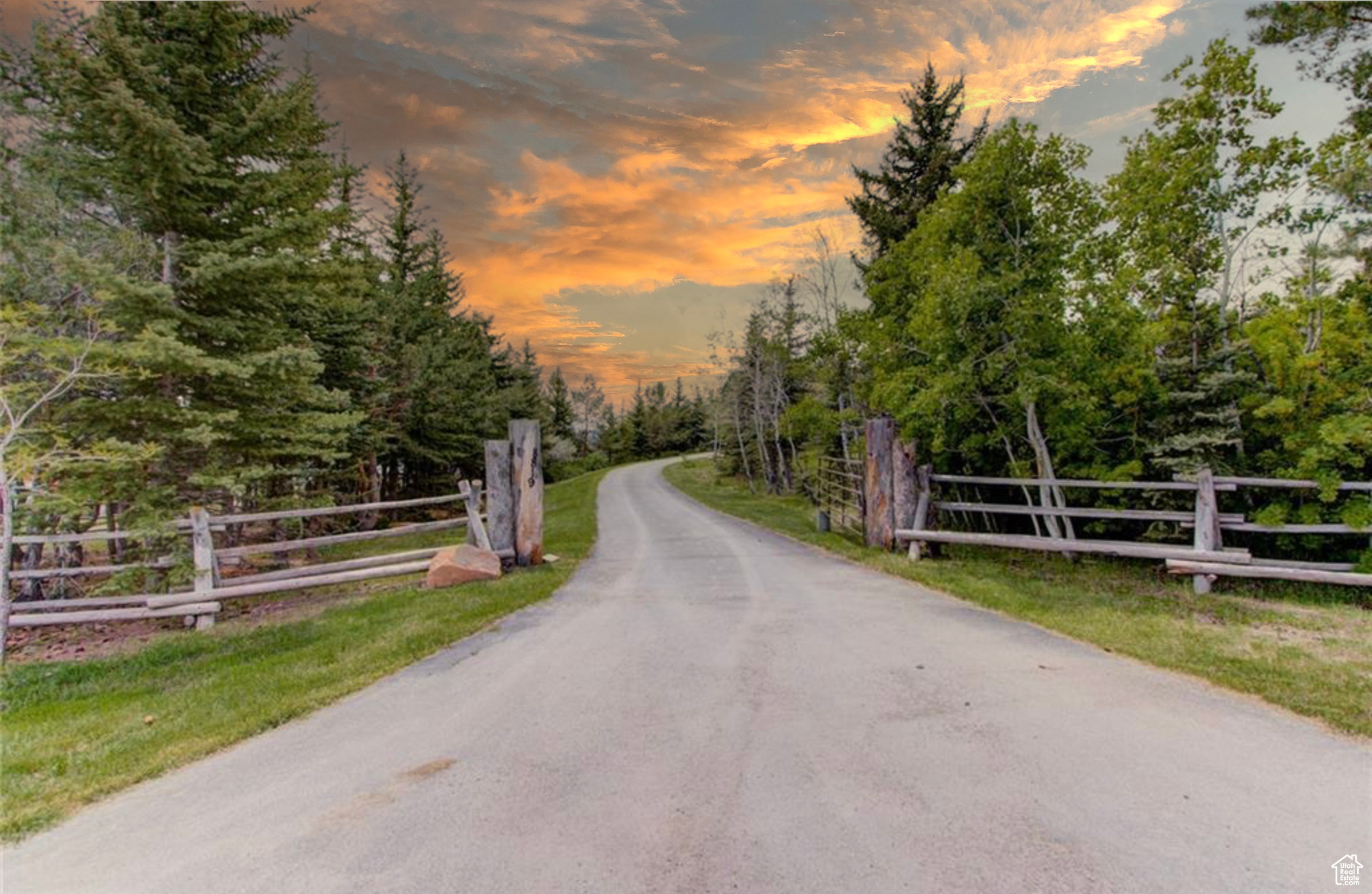 SILVER CREEK ESTATES - Residential