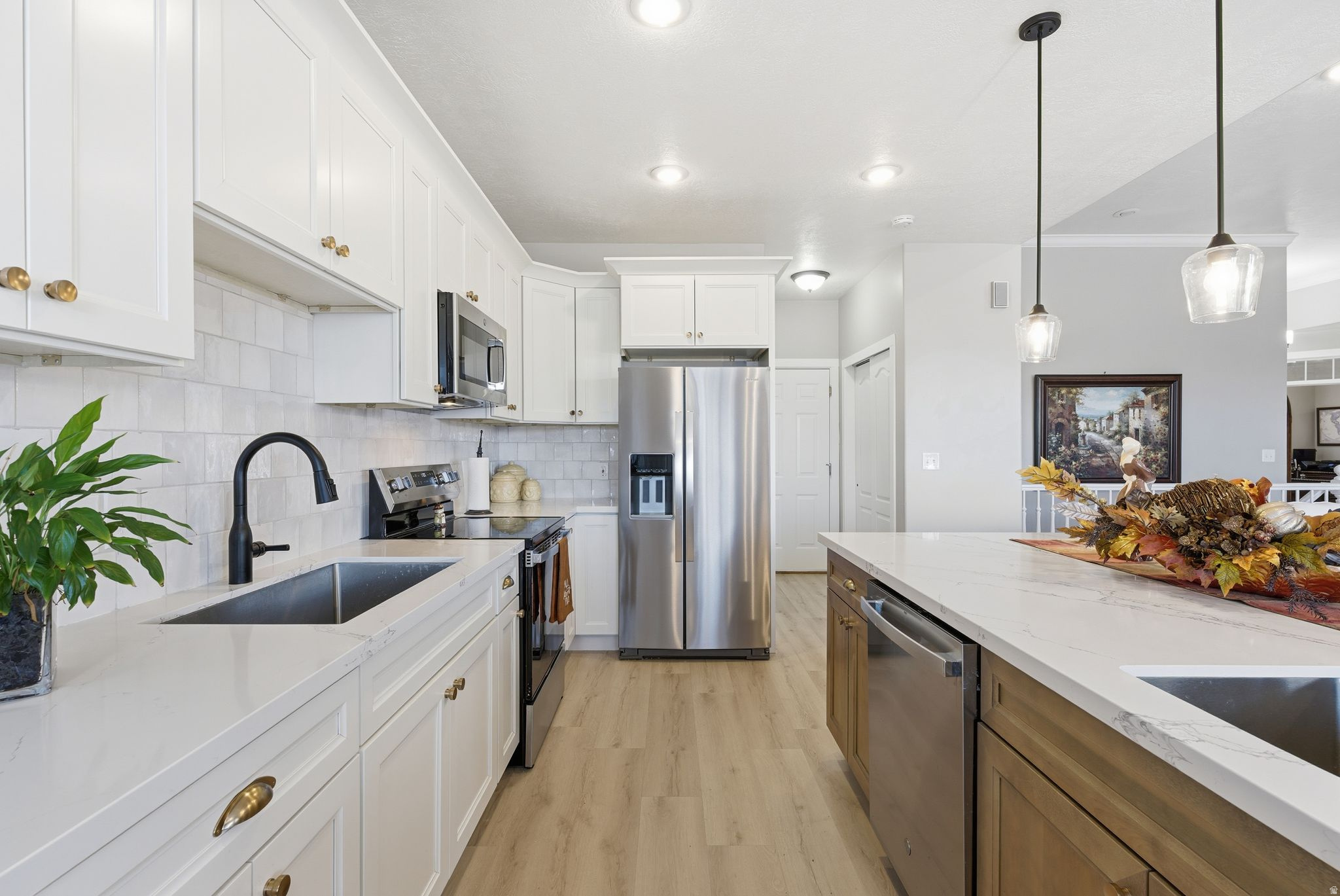 THE COTTAGES AT KIMBALLS LANE - Residential