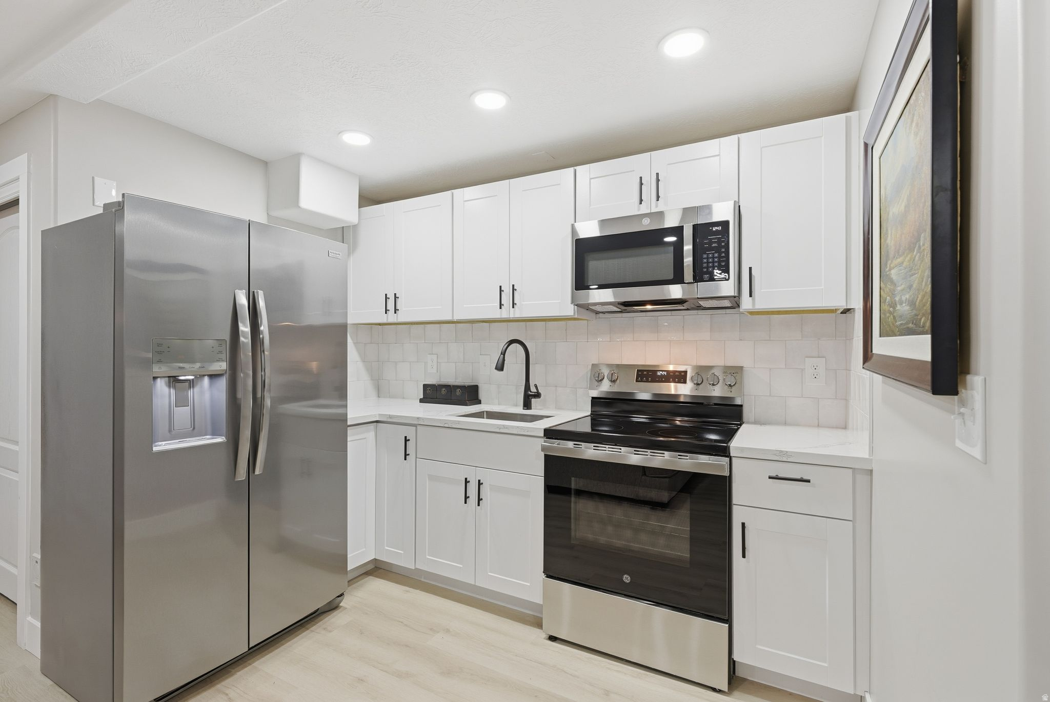 THE COTTAGES AT KIMBALLS LANE - Residential