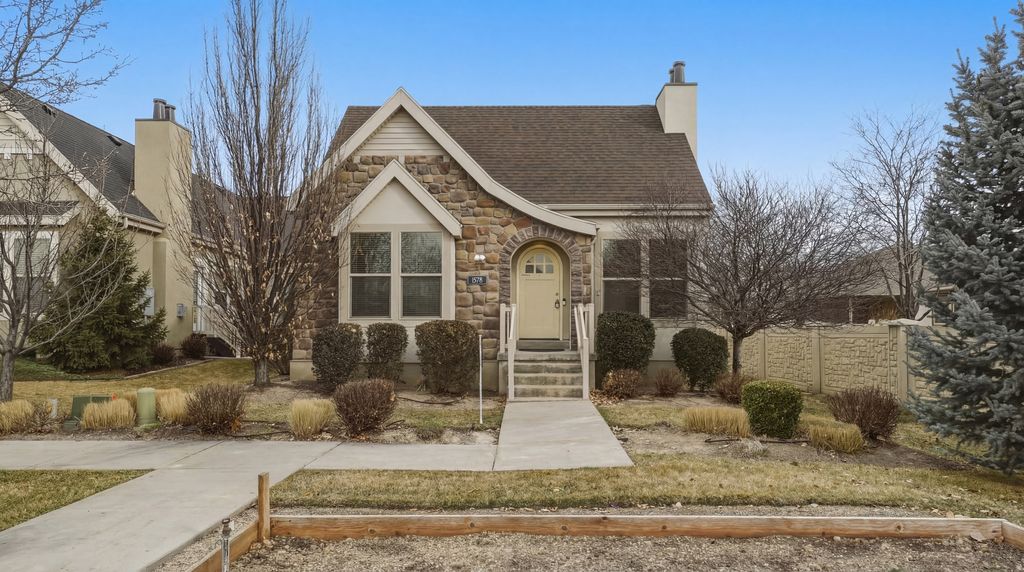 Photo of 578 E 3375 N, Lehi, UT 84043 (MLS # 2141678)