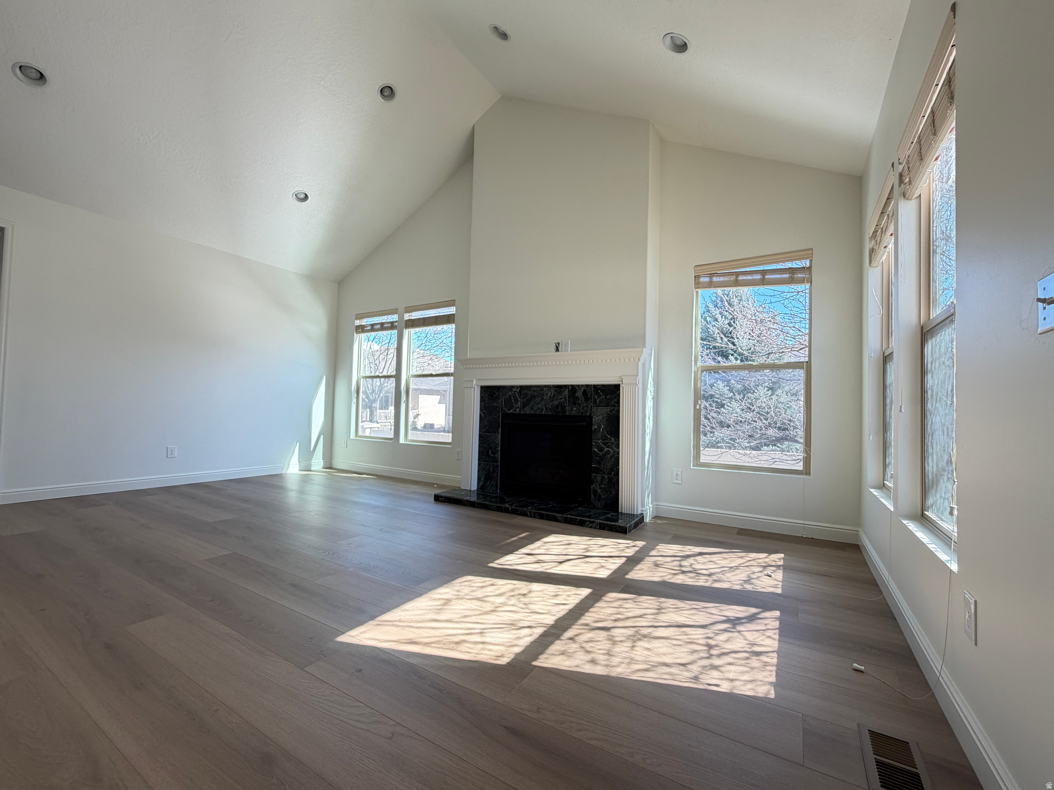 IVORY RIDGE - Residential