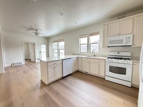 Tiny photo for 578 E 3375 N, Lehi, UT 84043 (MLS # 2141678)