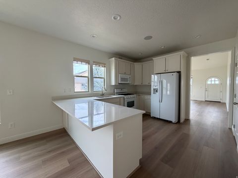 Tiny photo for 578 E 3375 N, Lehi, UT 84043 (MLS # 2141678)