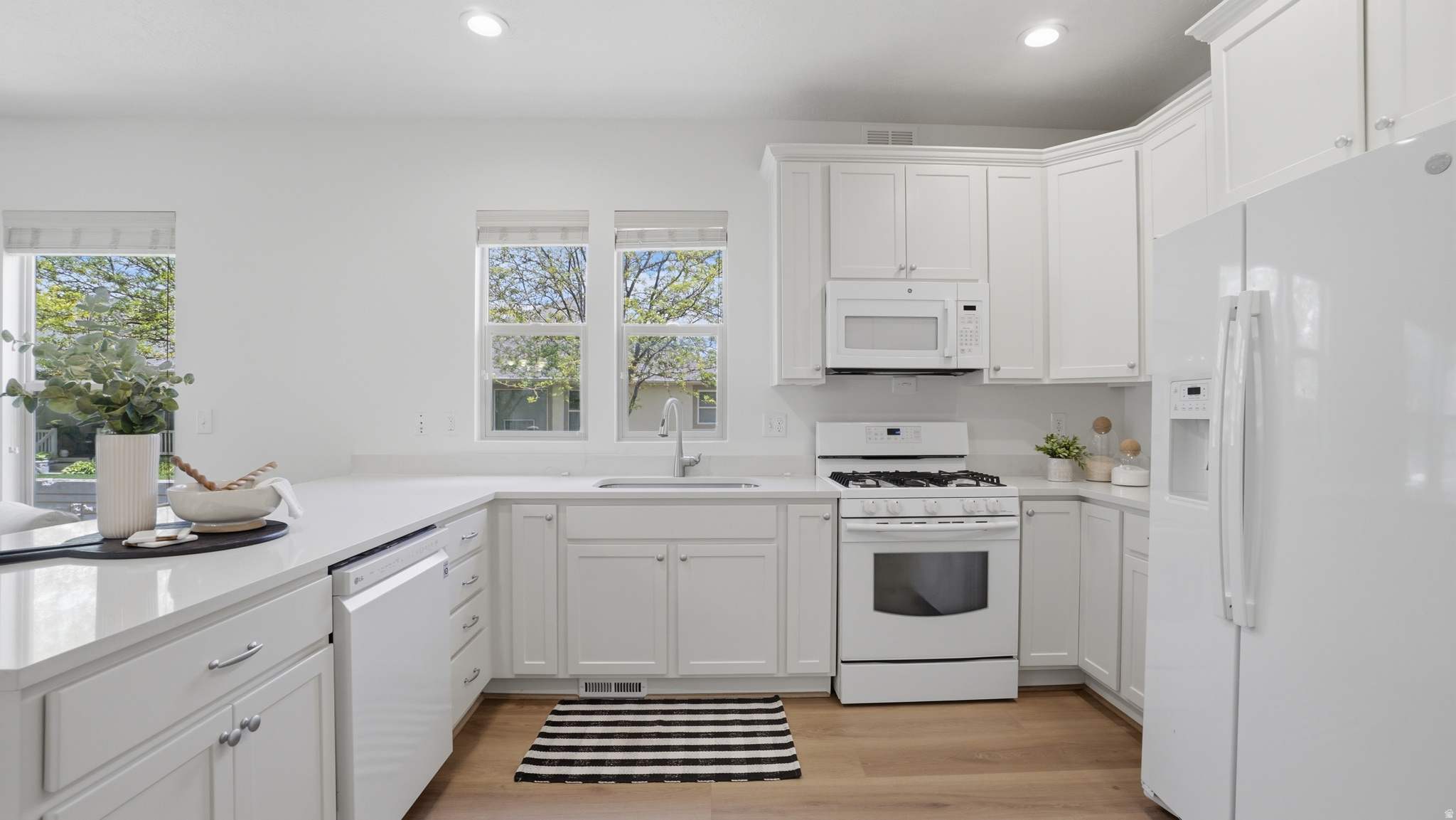 IVORY RIDGE - Residential