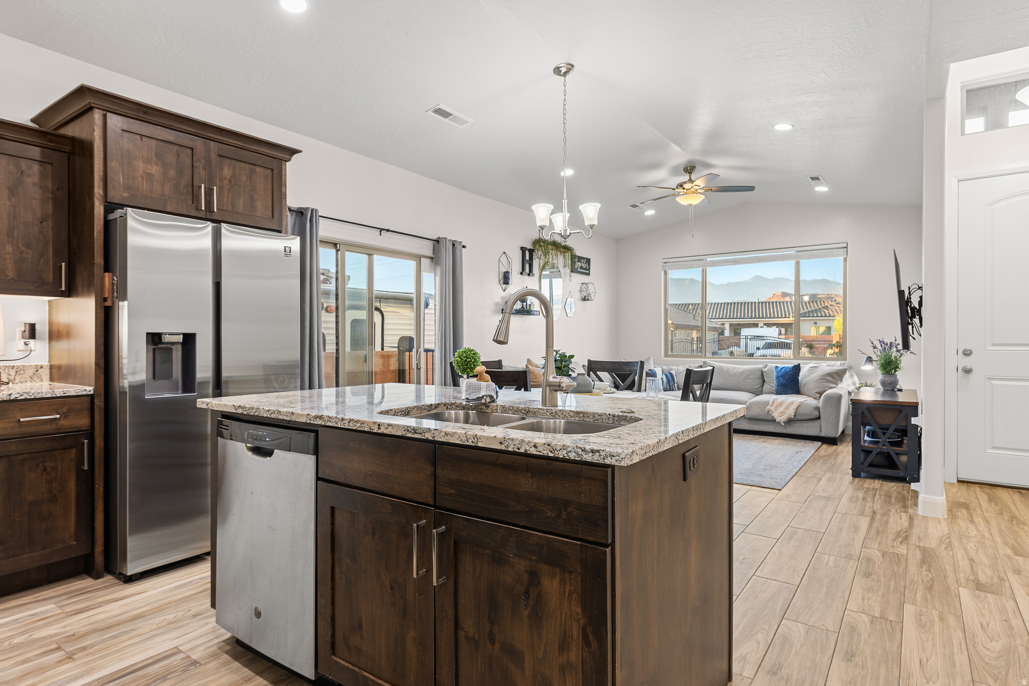 ZIONS GATE ESTATES PH 3 - Residential