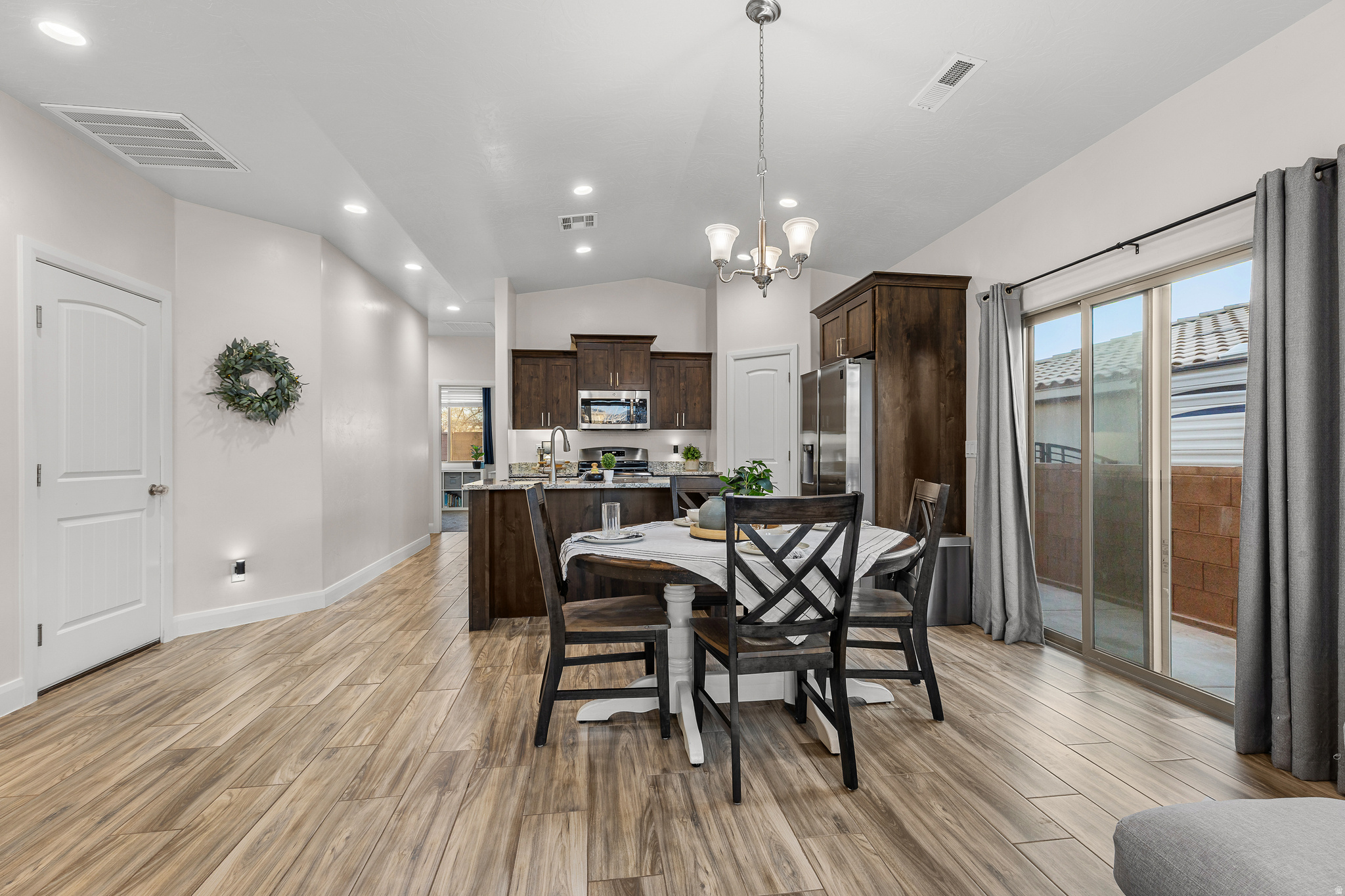 ZIONS GATE ESTATES PH 3 - Residential