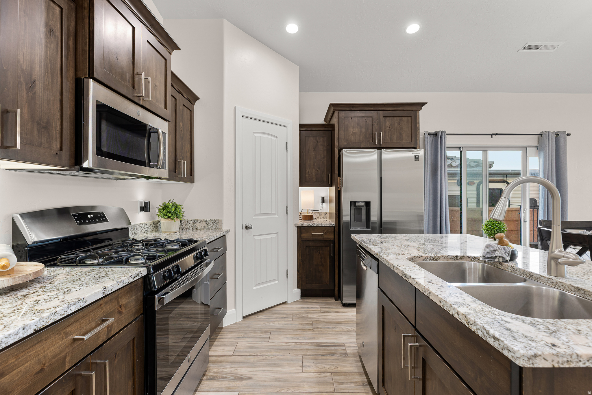 ZIONS GATE ESTATES PH 3 - Residential