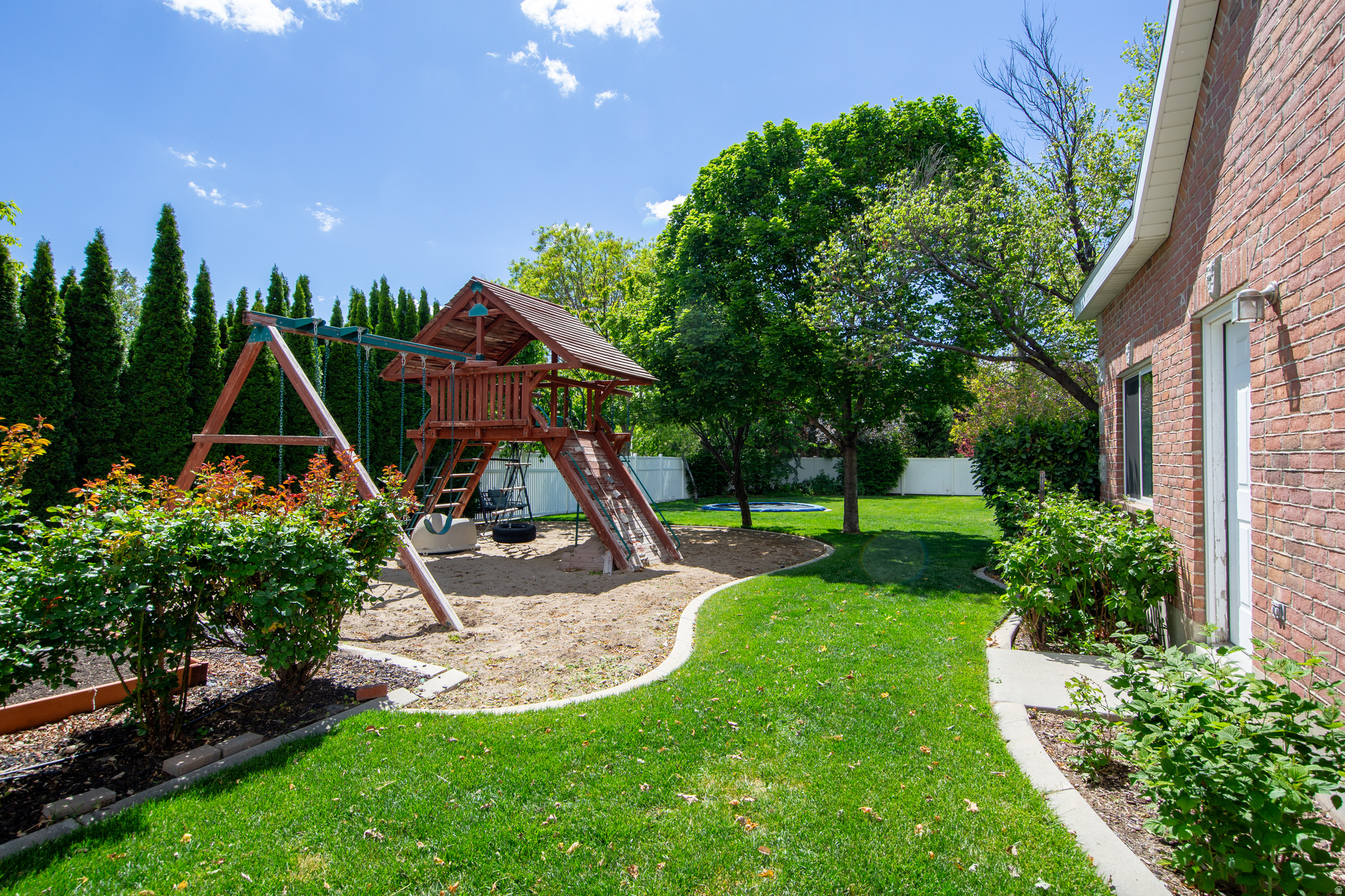 AVONMORE - Residential