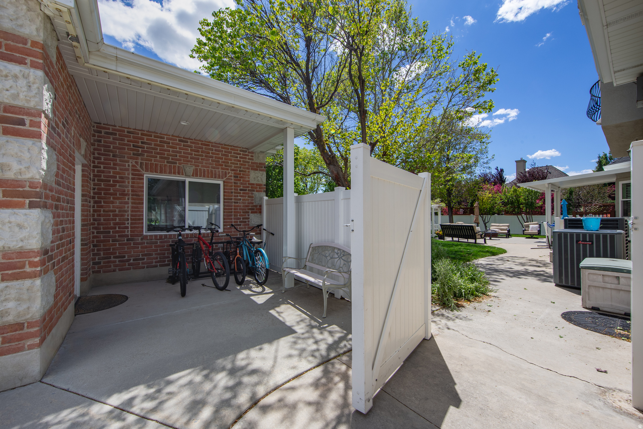 AVONMORE - Residential