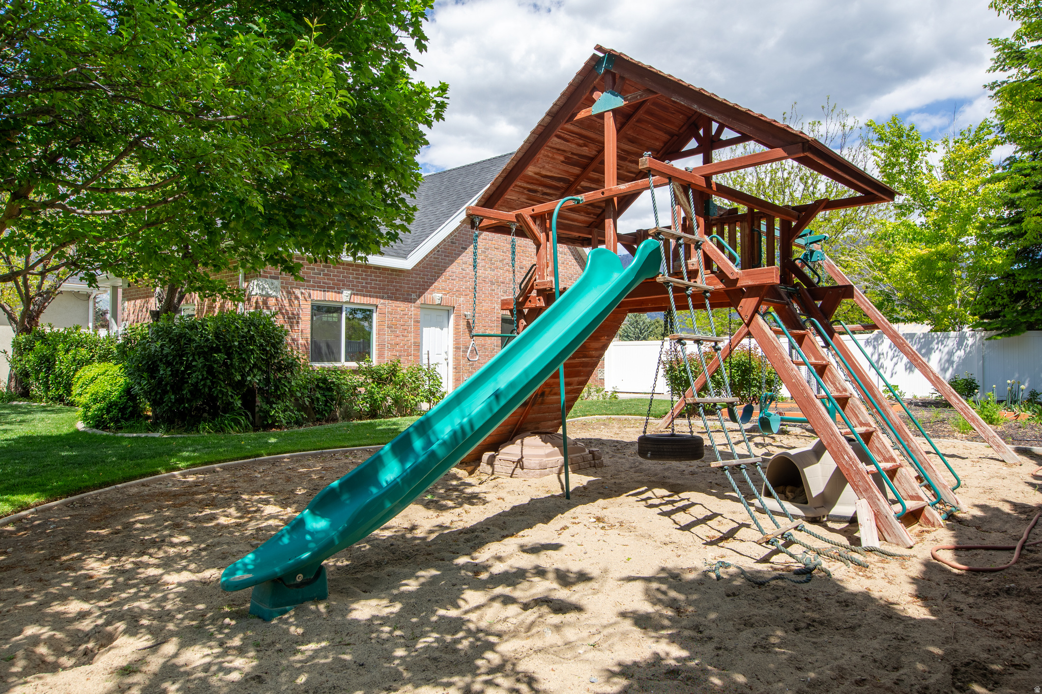 AVONMORE - Residential