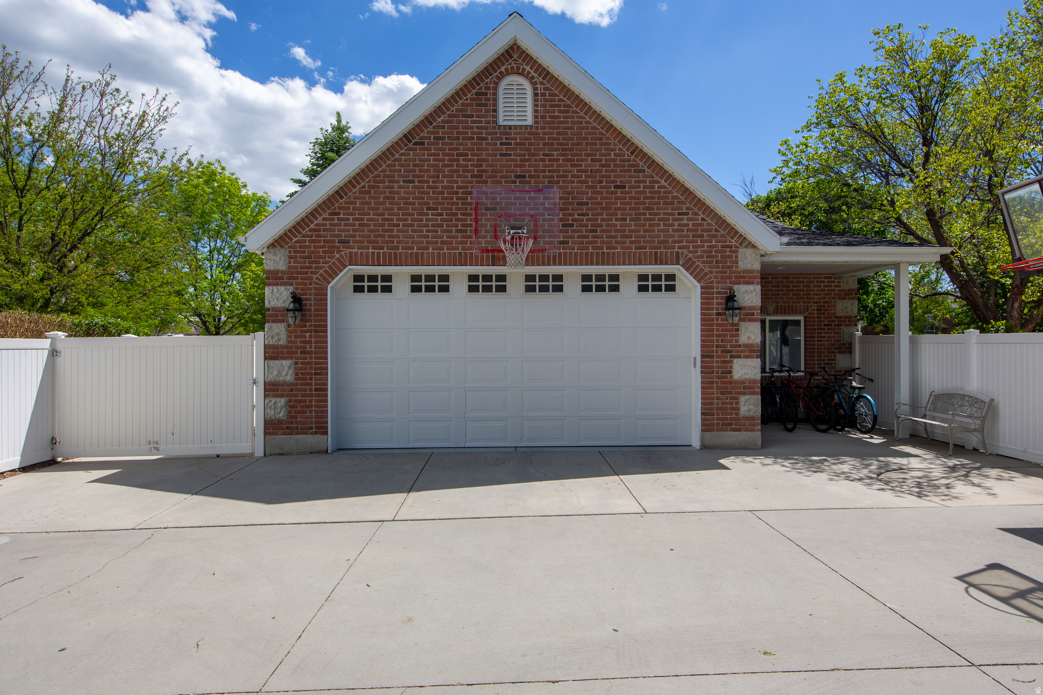 AVONMORE - Residential