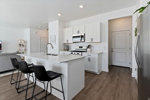 Tiny photo for 3785 W COLD POND AVE, Lehi, UT 84043 (MLS # 2142574)