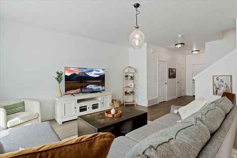 Tiny photo for 3785 W COLD POND AVE, Lehi, UT 84043 (MLS # 2142574)