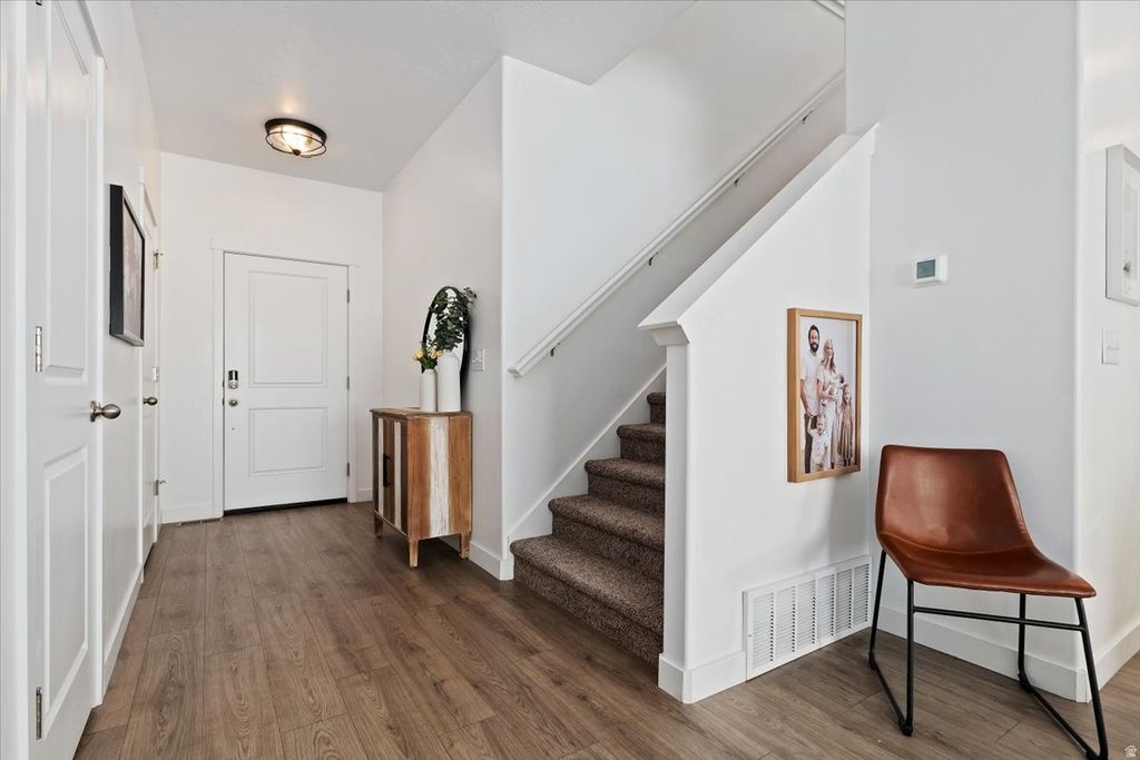 Photo of 3785 W COLD POND AVE, Lehi, UT 84043 (MLS # 2142574)