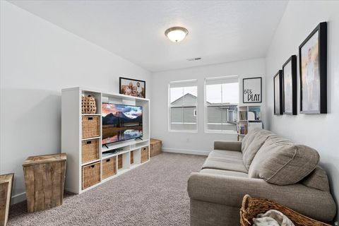 Tiny photo for 3785 W COLD POND AVE, Lehi, UT 84043 (MLS # 2142574)