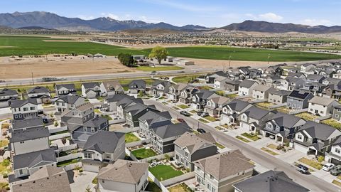 Tiny photo for 87 E MEANDERING WAY, Saratoga Springs, UT 84045 (MLS # 2150329)