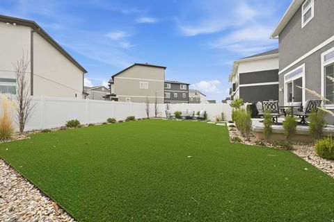 Tiny photo for 87 E MEANDERING WAY, Saratoga Springs, UT 84045 (MLS # 2150329)