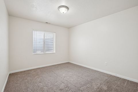 Tiny photo for 1568 DAWSON LN, Tooele, UT 84074 (MLS # 2120486)