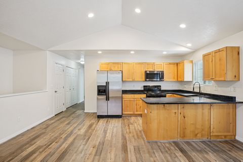 Tiny photo for 1568 DAWSON LN, Tooele, UT 84074 (MLS # 2120486)