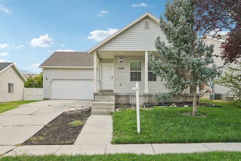 Tiny photo for 1568 DAWSON LN, Tooele, UT 84074 (MLS # 2120486)