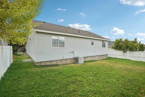 Tiny photo for 1568 DAWSON LN, Tooele, UT 84074 (MLS # 2120486)