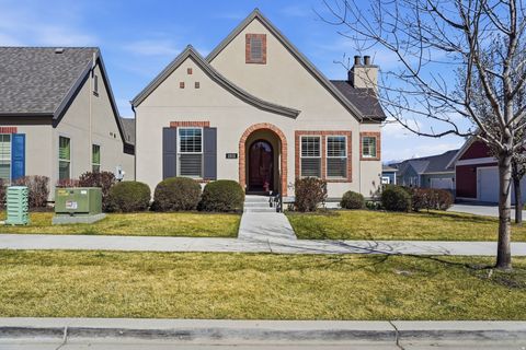 Photo of 11031 S FENNELL WAY, South Jordan, UT 84009 (MLS # 2144672)