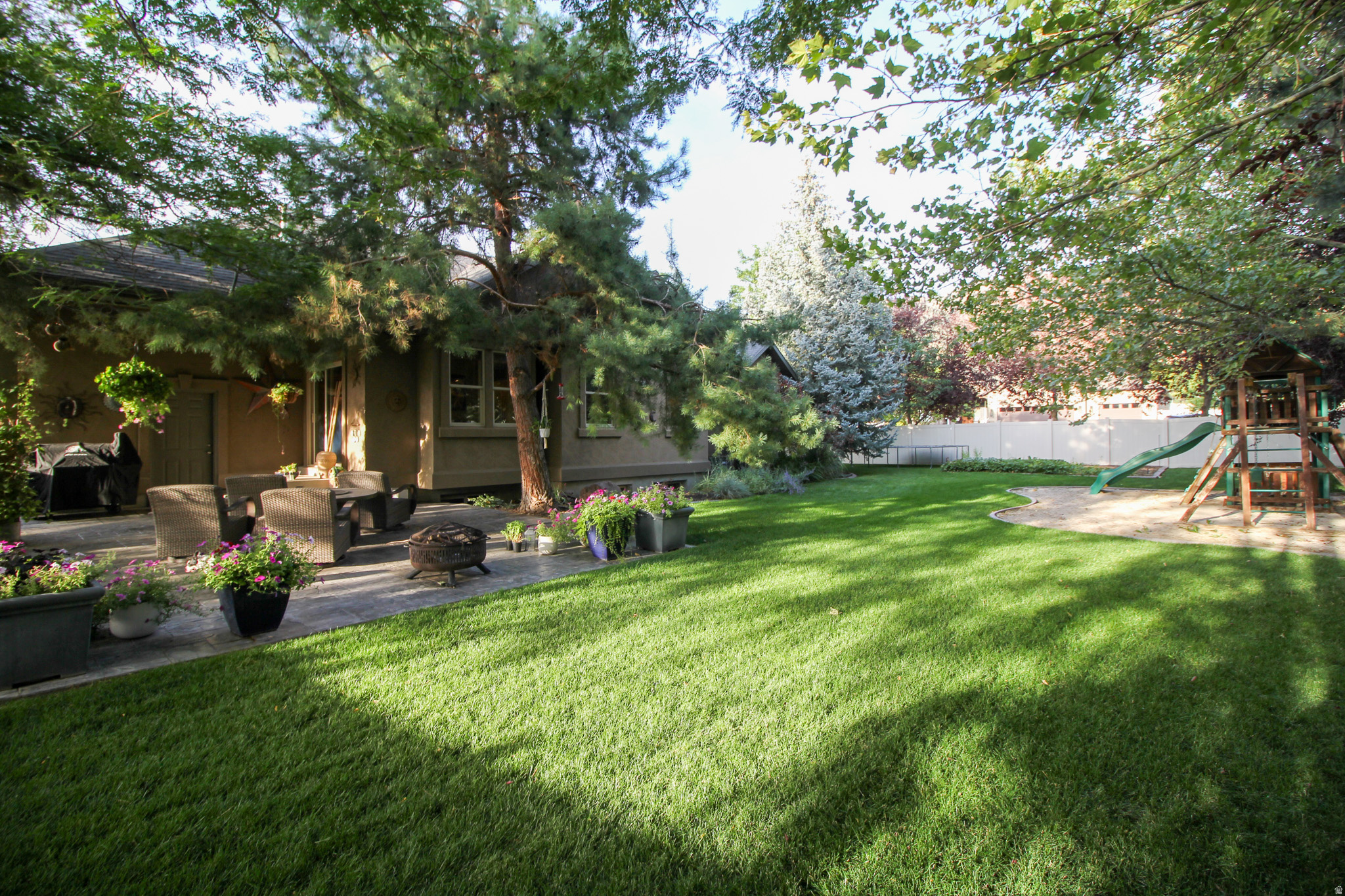 EAST EDGEHILL ESTATES - Residential