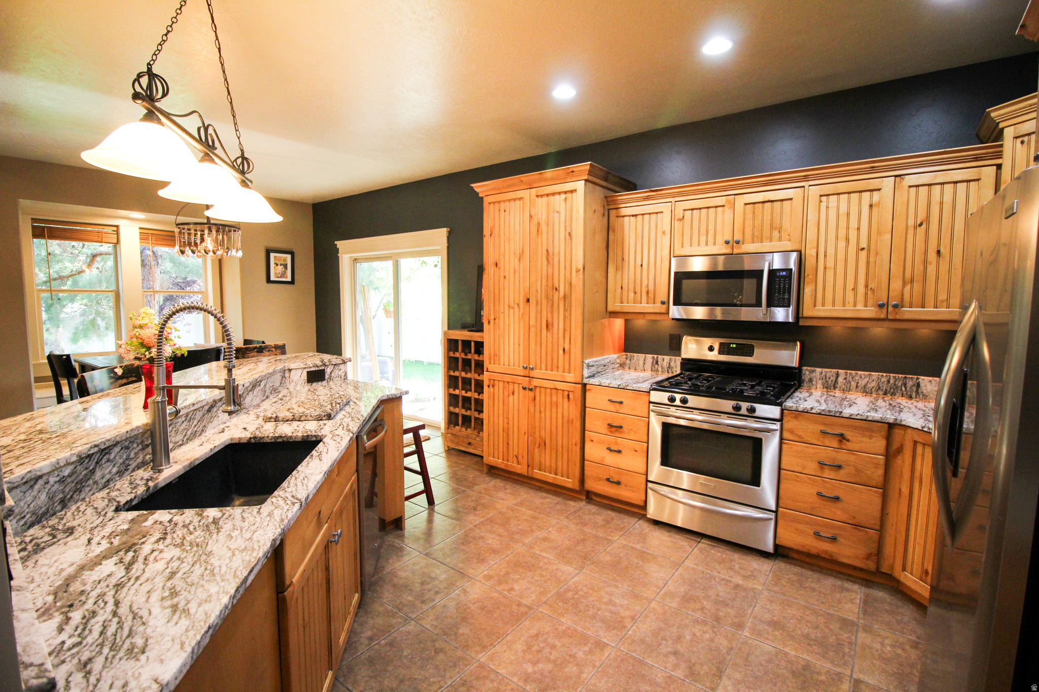 EAST EDGEHILL ESTATES - Residential