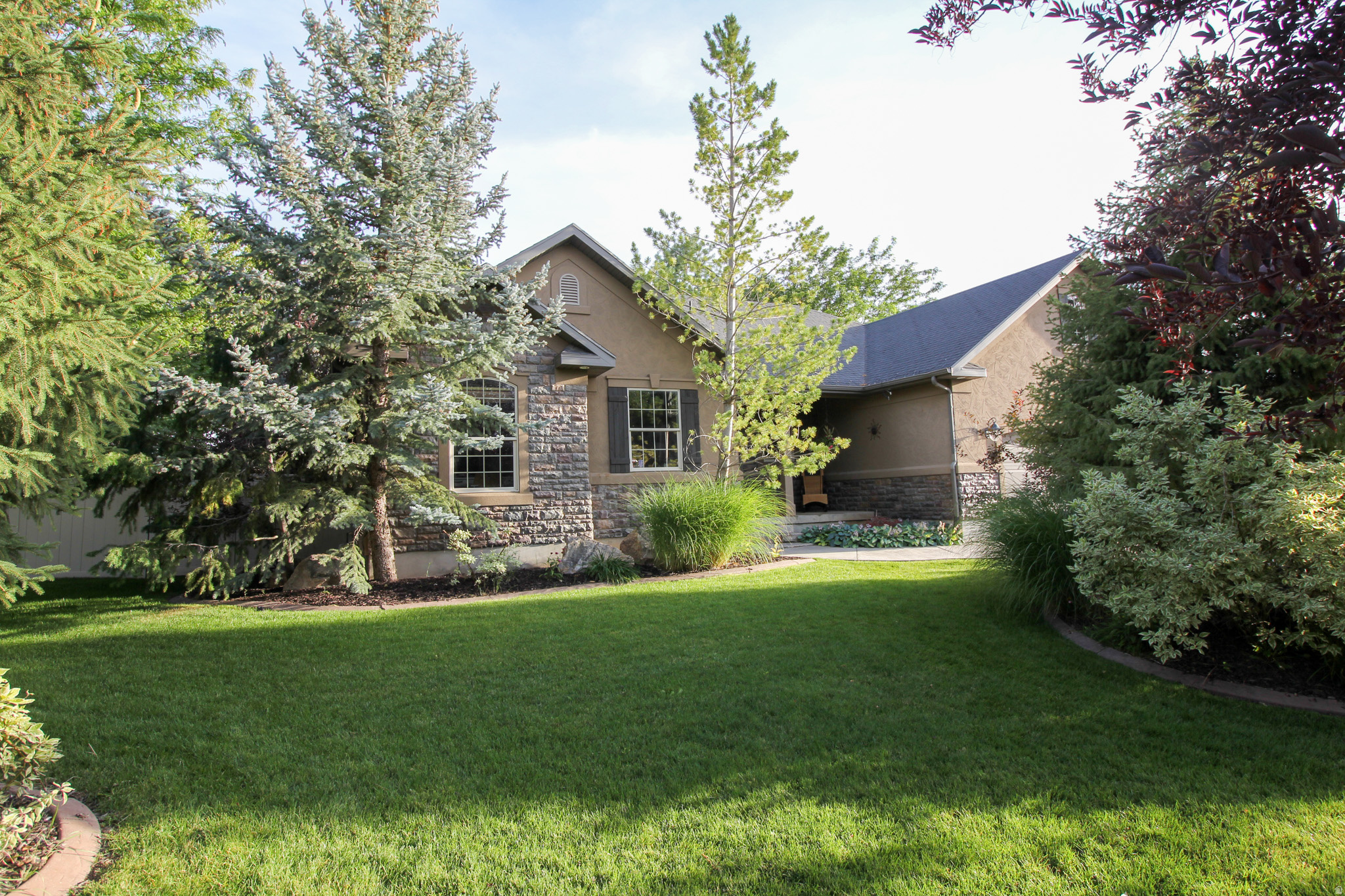 EAST EDGEHILL ESTATES - Residential