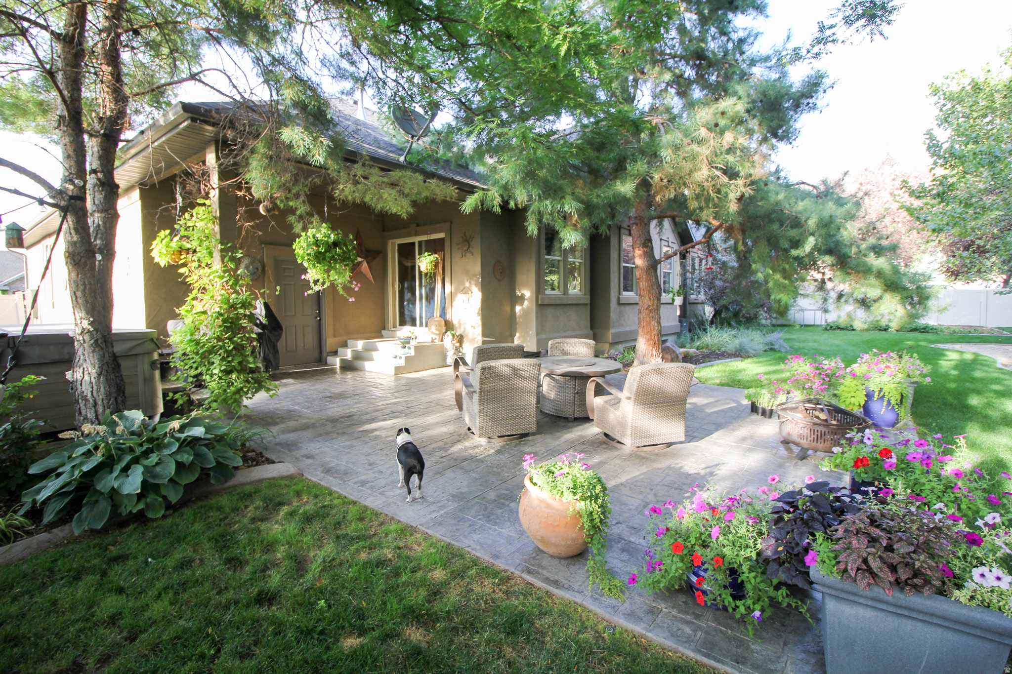 EAST EDGEHILL ESTATES - Residential