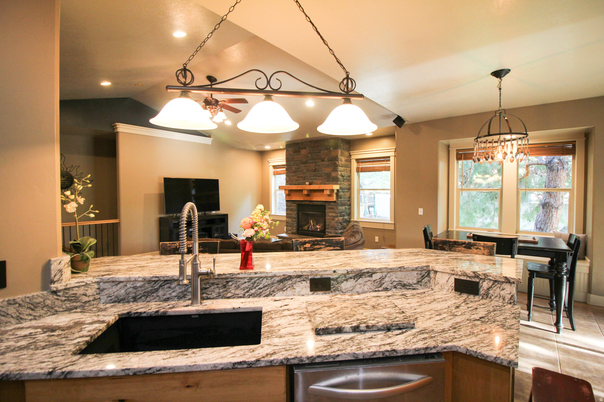 EAST EDGEHILL ESTATES - Residential