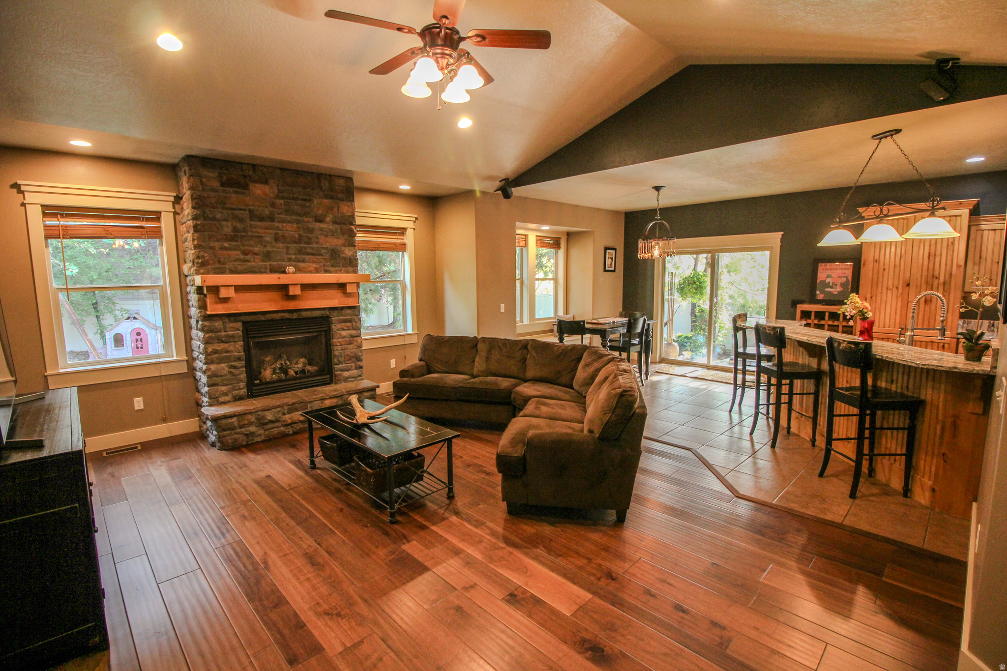 EAST EDGEHILL ESTATES - Residential