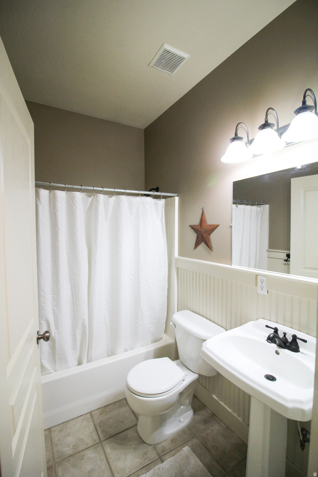 EAST EDGEHILL ESTATES - Residential