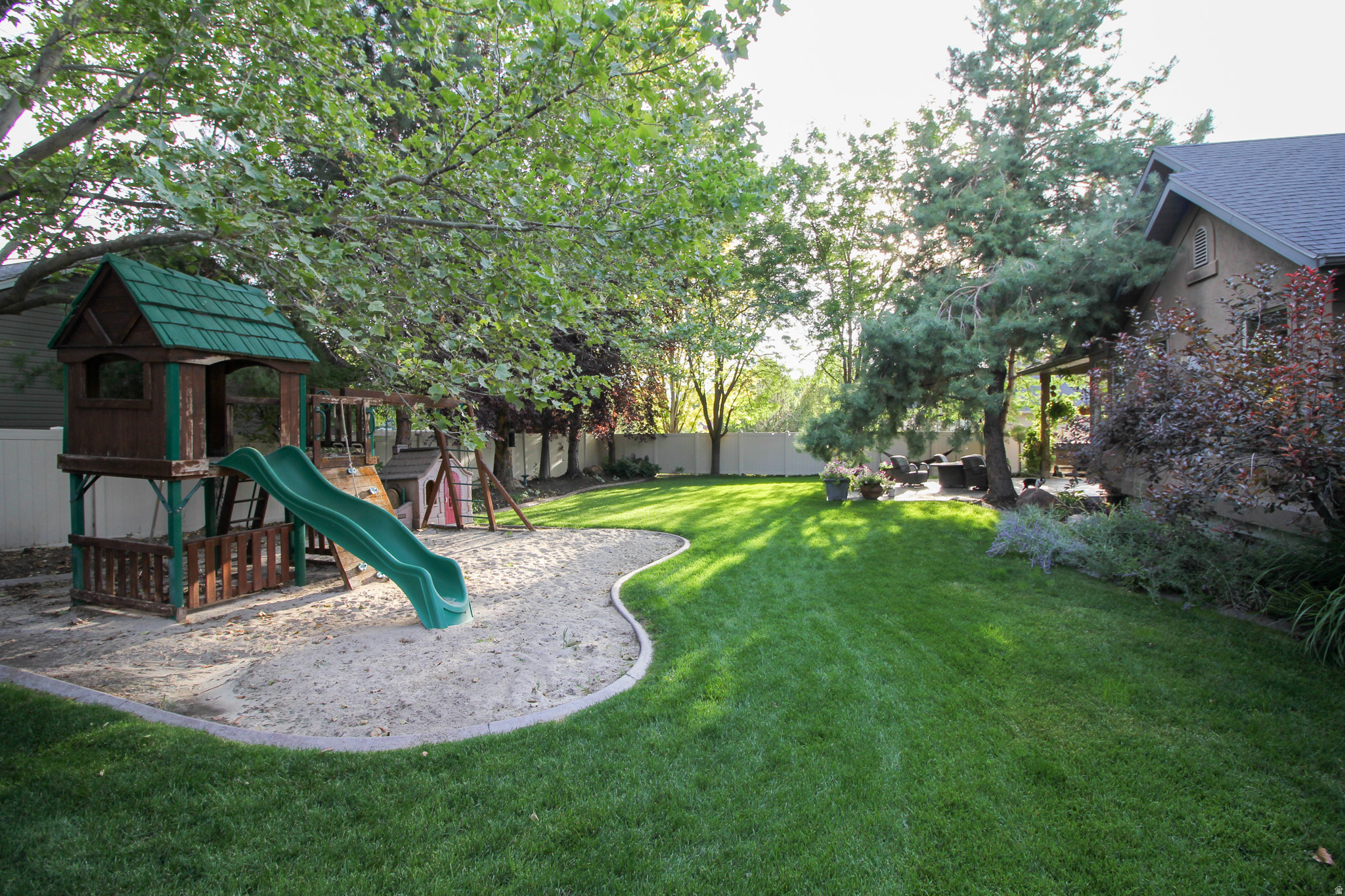 EAST EDGEHILL ESTATES - Residential