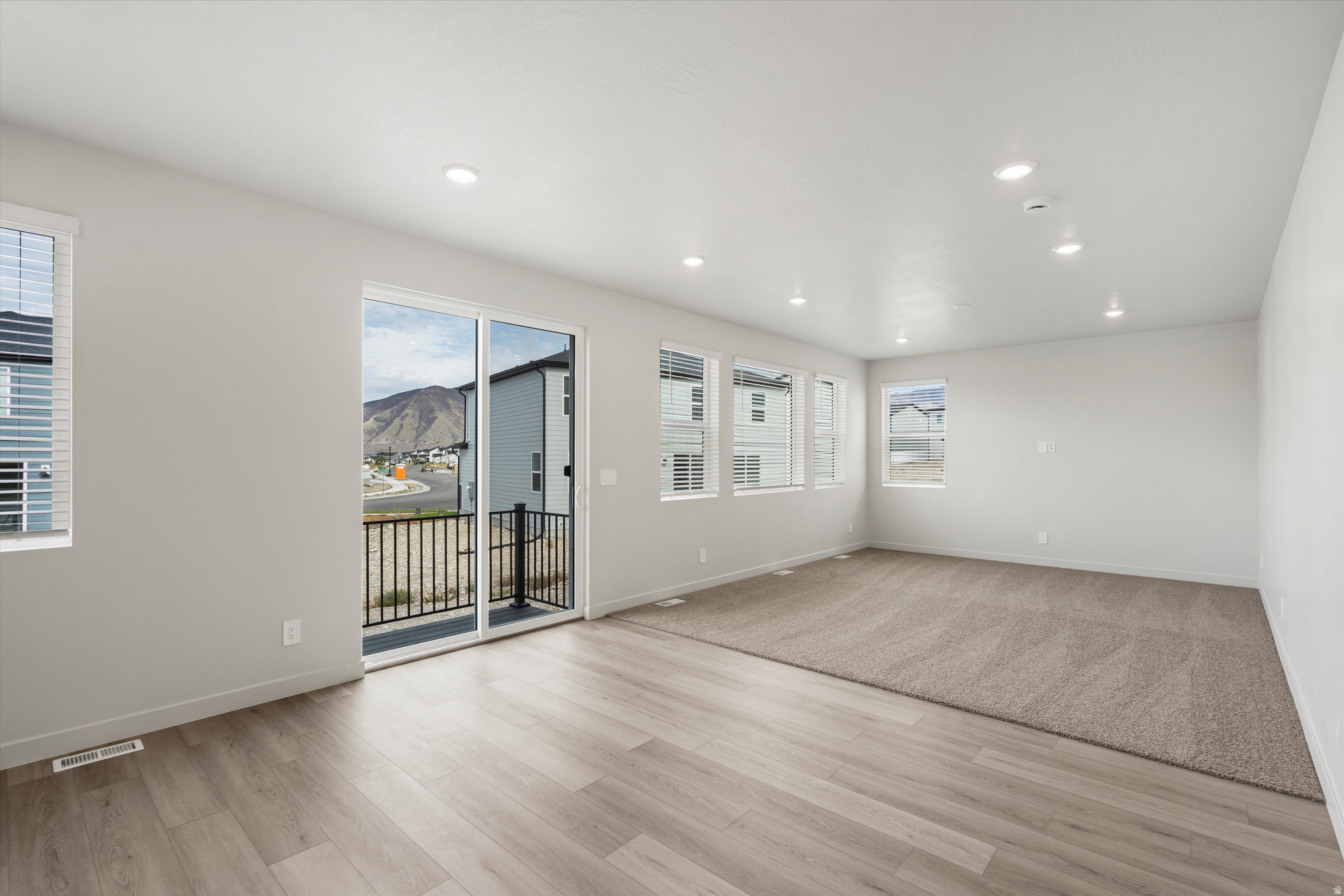 PROSPERTY OVERLAKE - Residential