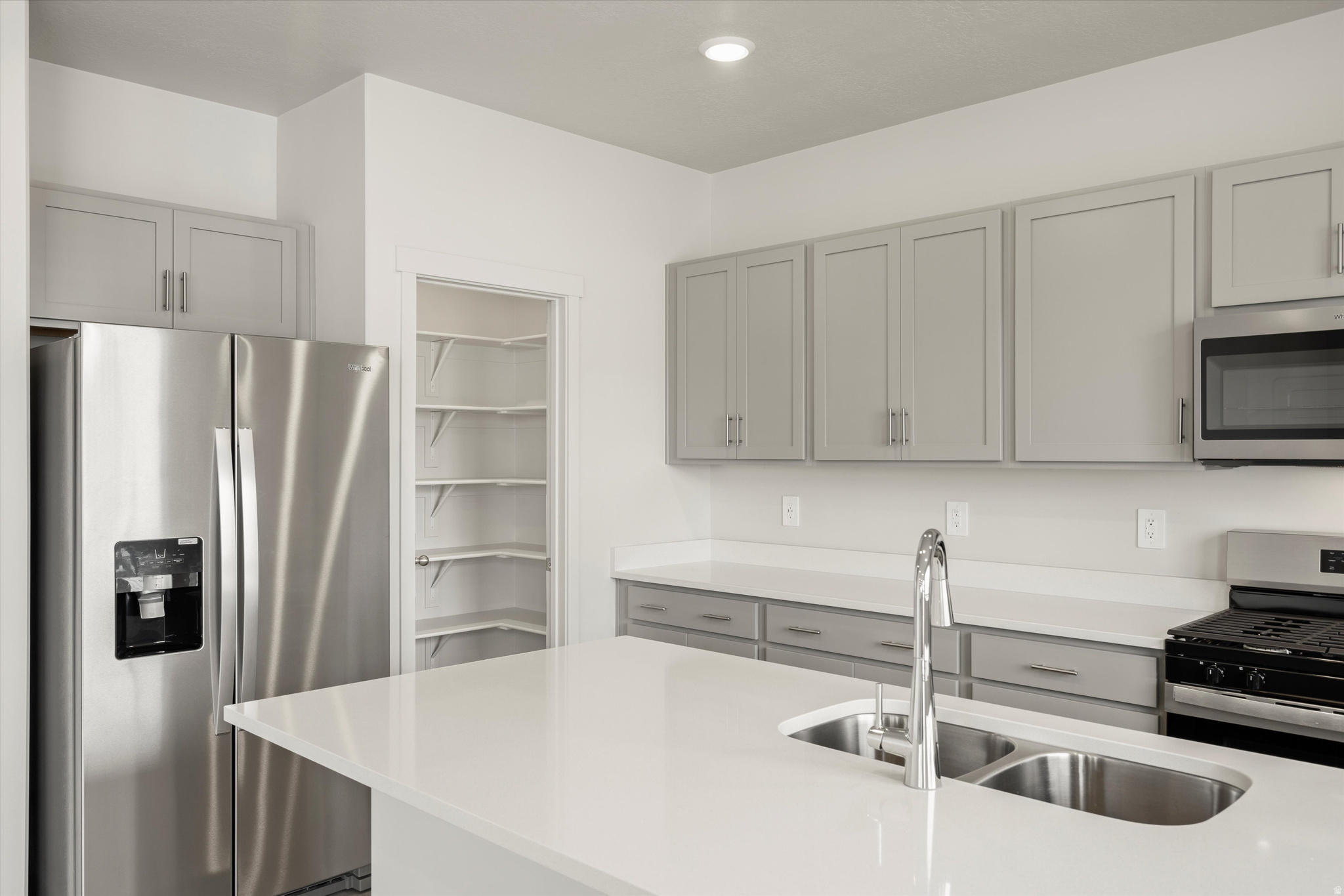 PROSPERTY OVERLAKE - Residential