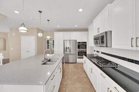Tiny photo for 1169 N FAIRWAY CIR W, Farmington, UT 84025 (MLS # 2166443)