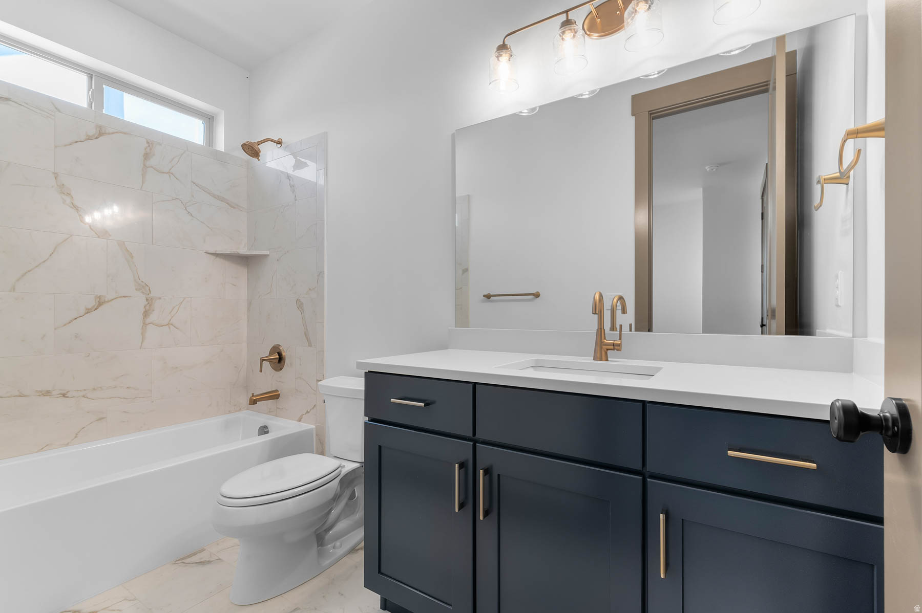 EAST SIDE 2 MOUNT JORDAN - Residential