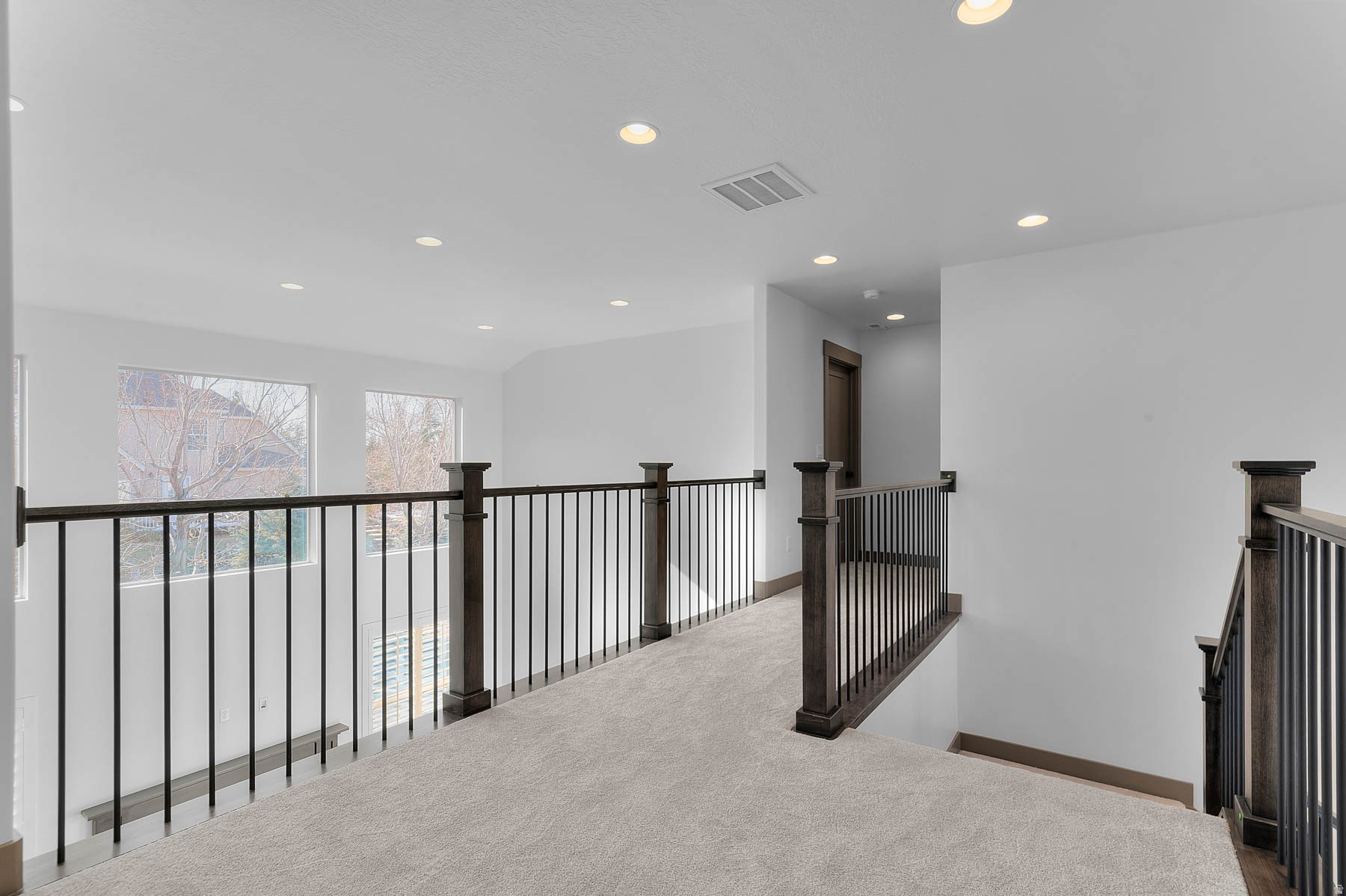 EAST SIDE 2 MOUNT JORDAN - Residential