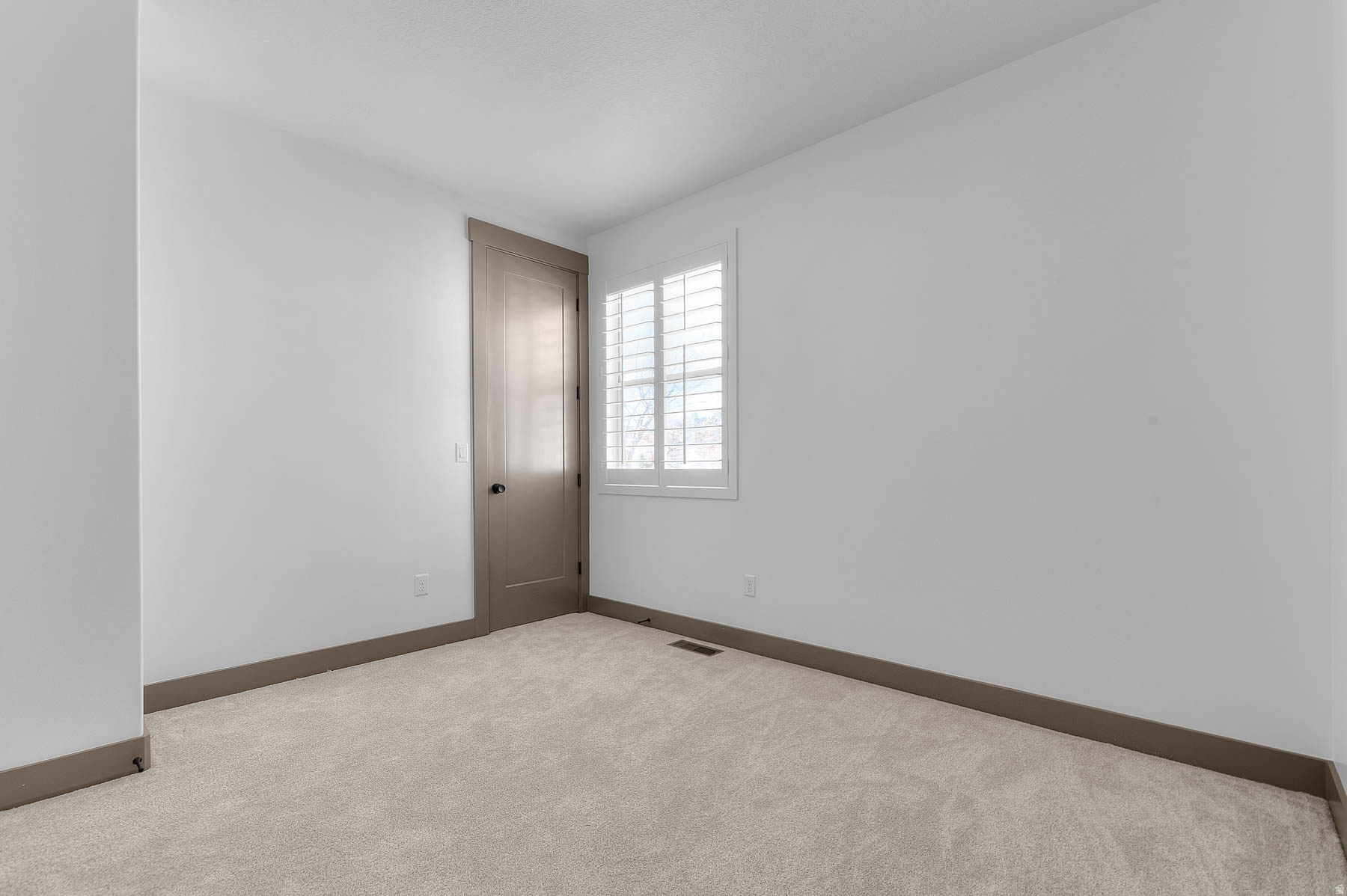 EAST SIDE 2 MOUNT JORDAN - Residential