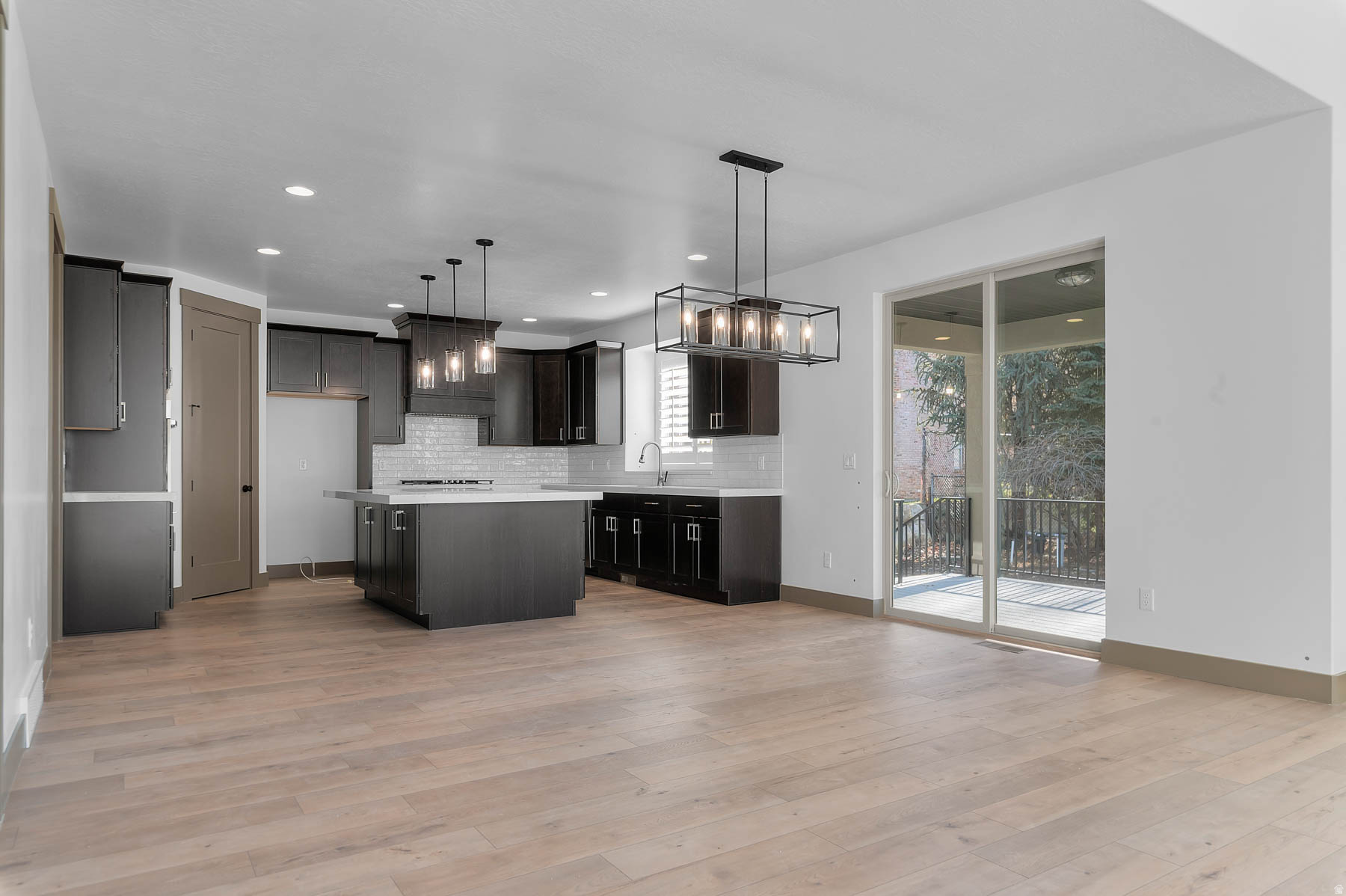 EAST SIDE 2 MOUNT JORDAN - Residential