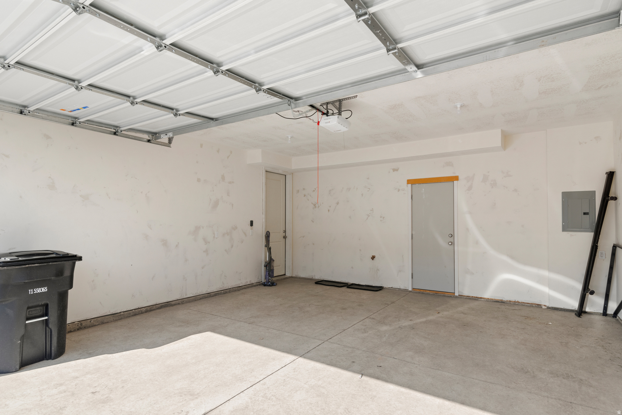 PARADISE PARKWAY - Residential