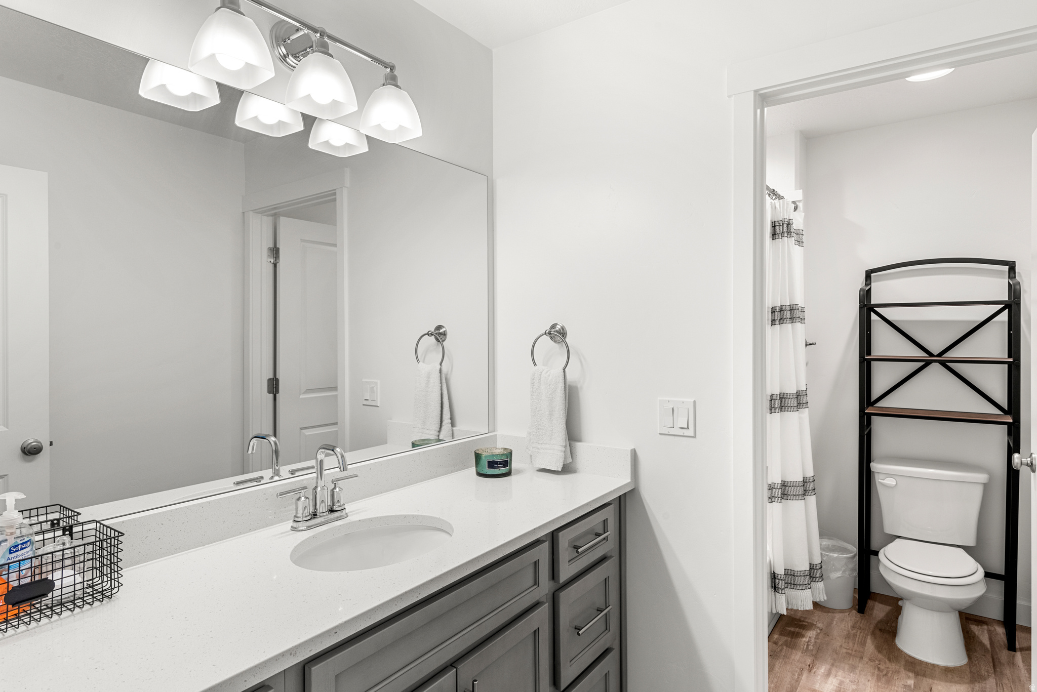 PARADISE PARKWAY - Residential