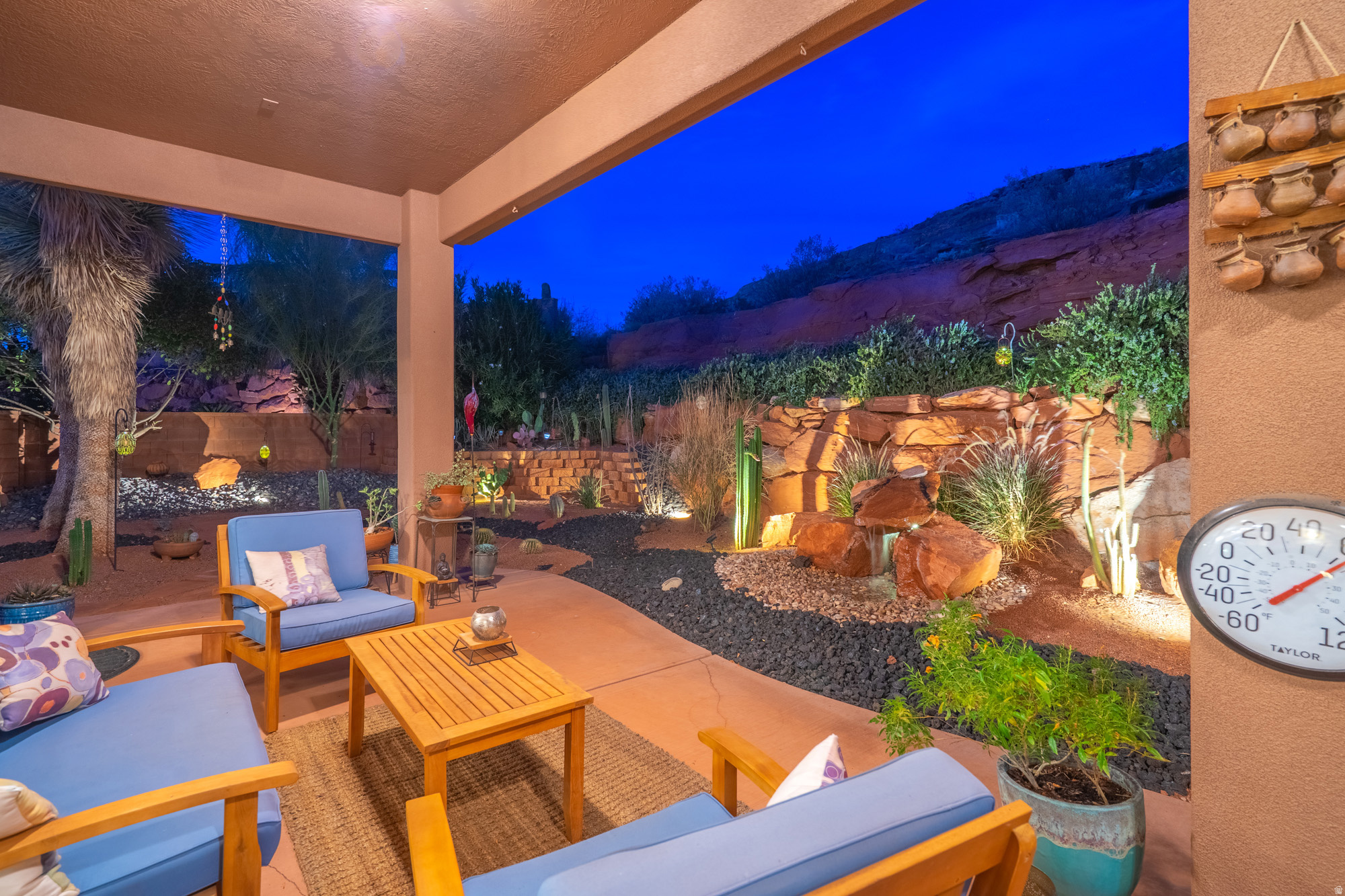PARADISE CANYON - Residential