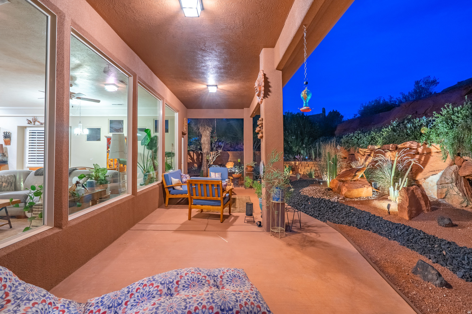 PARADISE CANYON - Residential