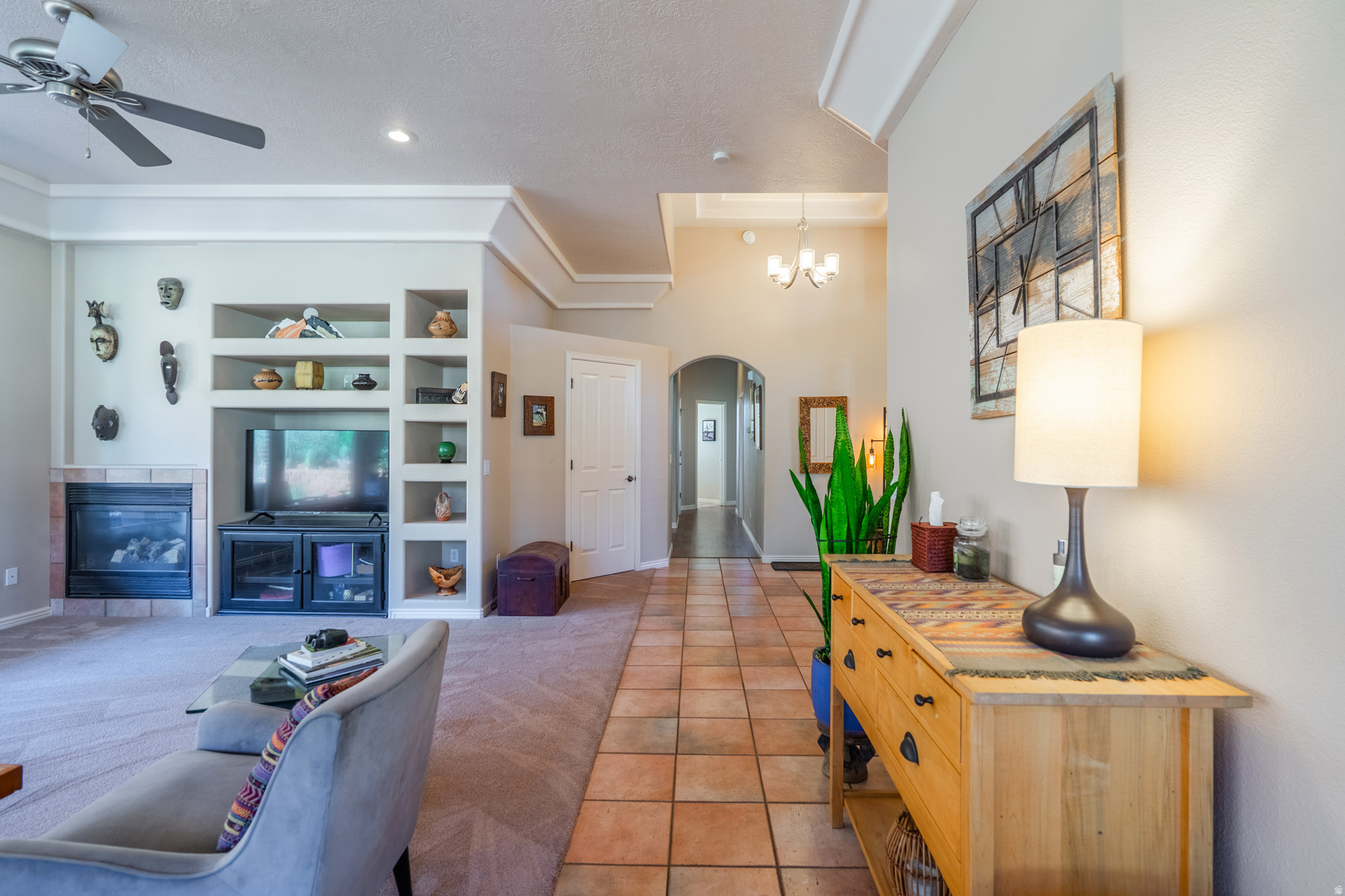 PARADISE CANYON - Residential