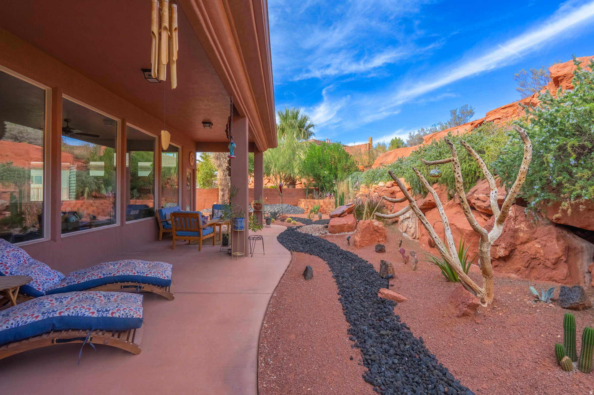 PARADISE CANYON - Residential