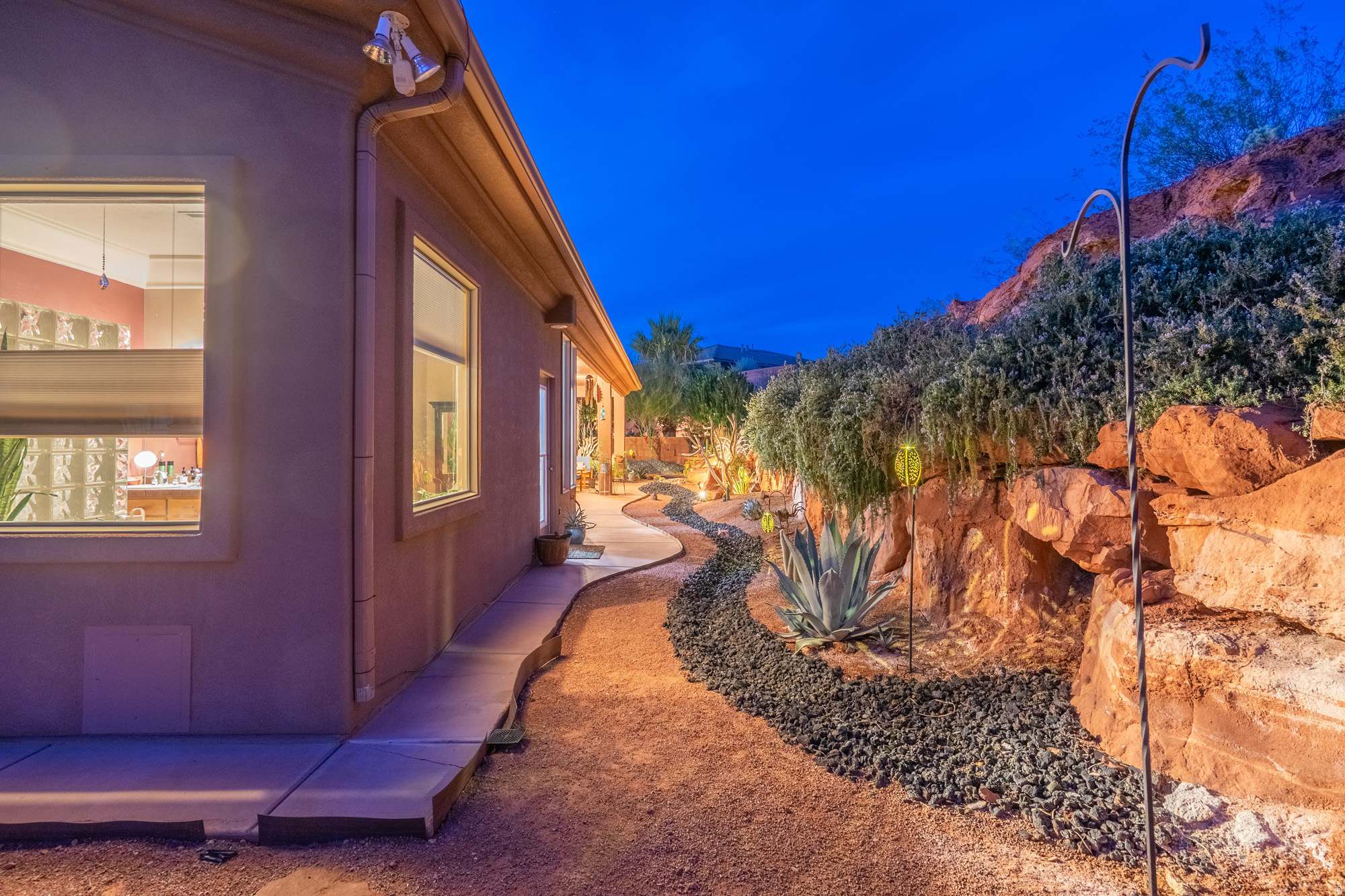 PARADISE CANYON - Residential